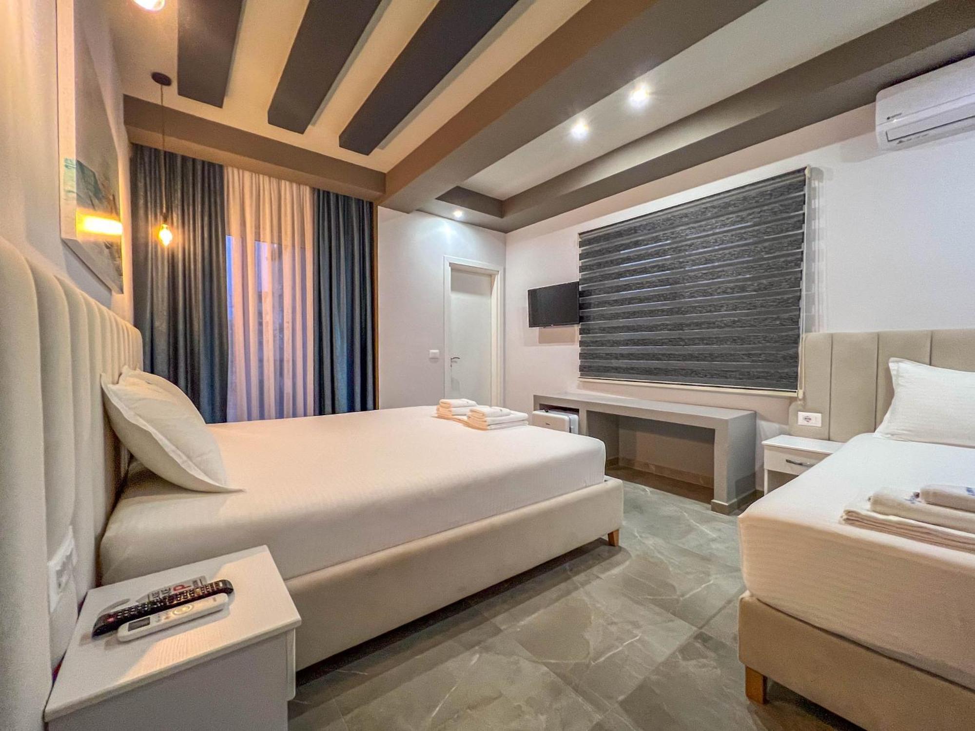 Rumani 3 Islands Hotel Ksamil Dış mekan fotoğraf