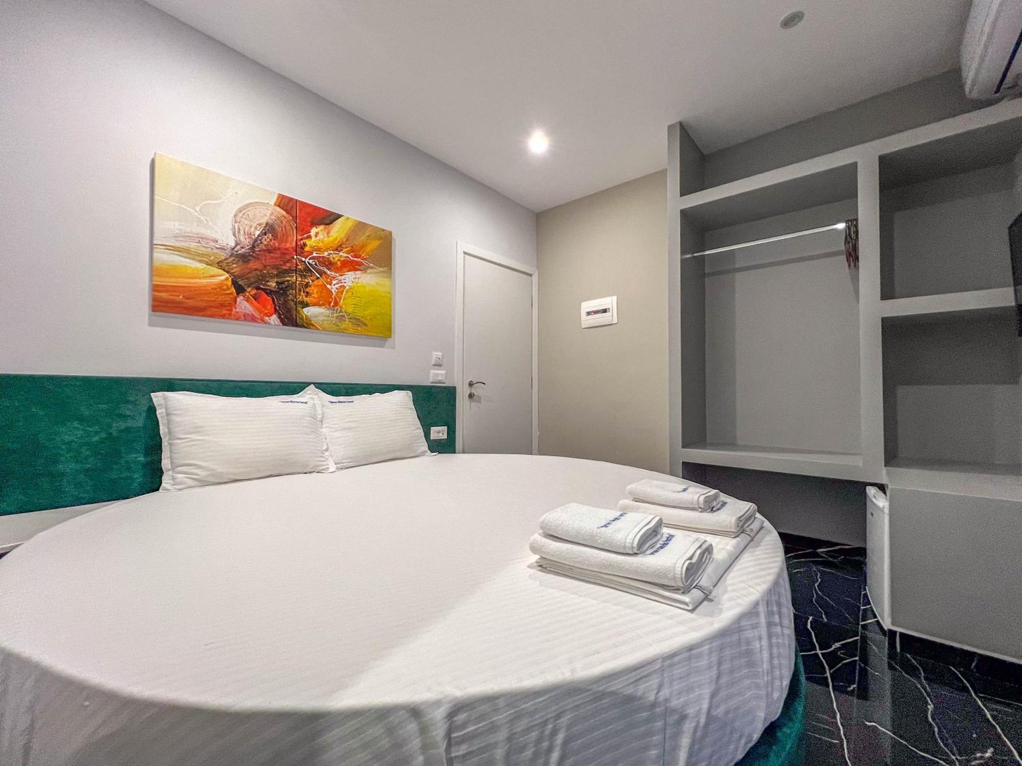 Rumani 3 Islands Hotel Ksamil Dış mekan fotoğraf